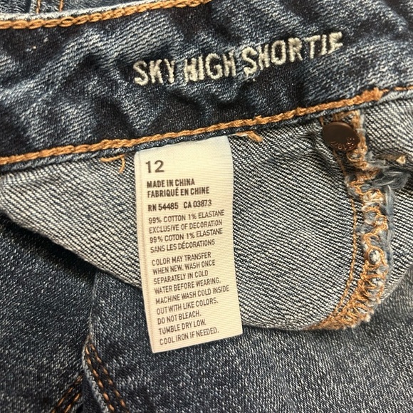 American Eagle Sky High Shortie Cuffed Raw Hem Shorts Size 12 *Run Small 8 - Picture 6 of 16